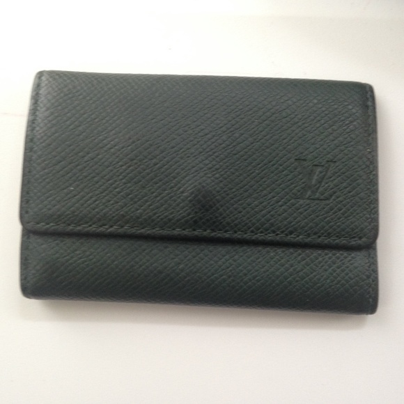 Louis Vuitton Green Taiga Leather 6-Hooks Key Case - Picture 1 of 8